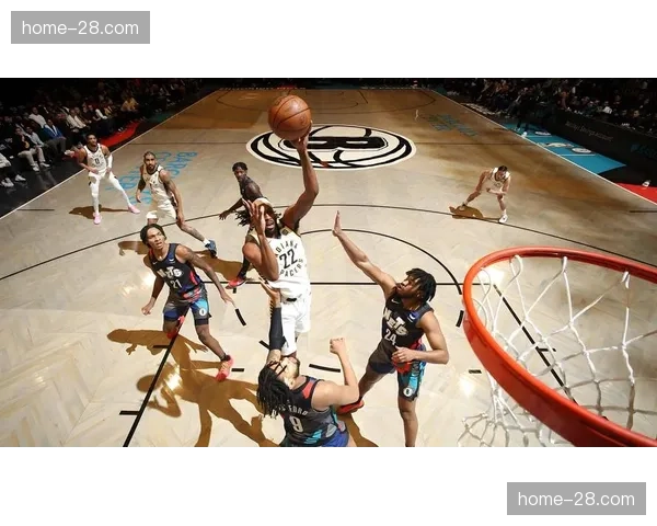 拉塞尔威斯布鲁克因左脚踝酸痛出战成疑 快船后场深度受考验